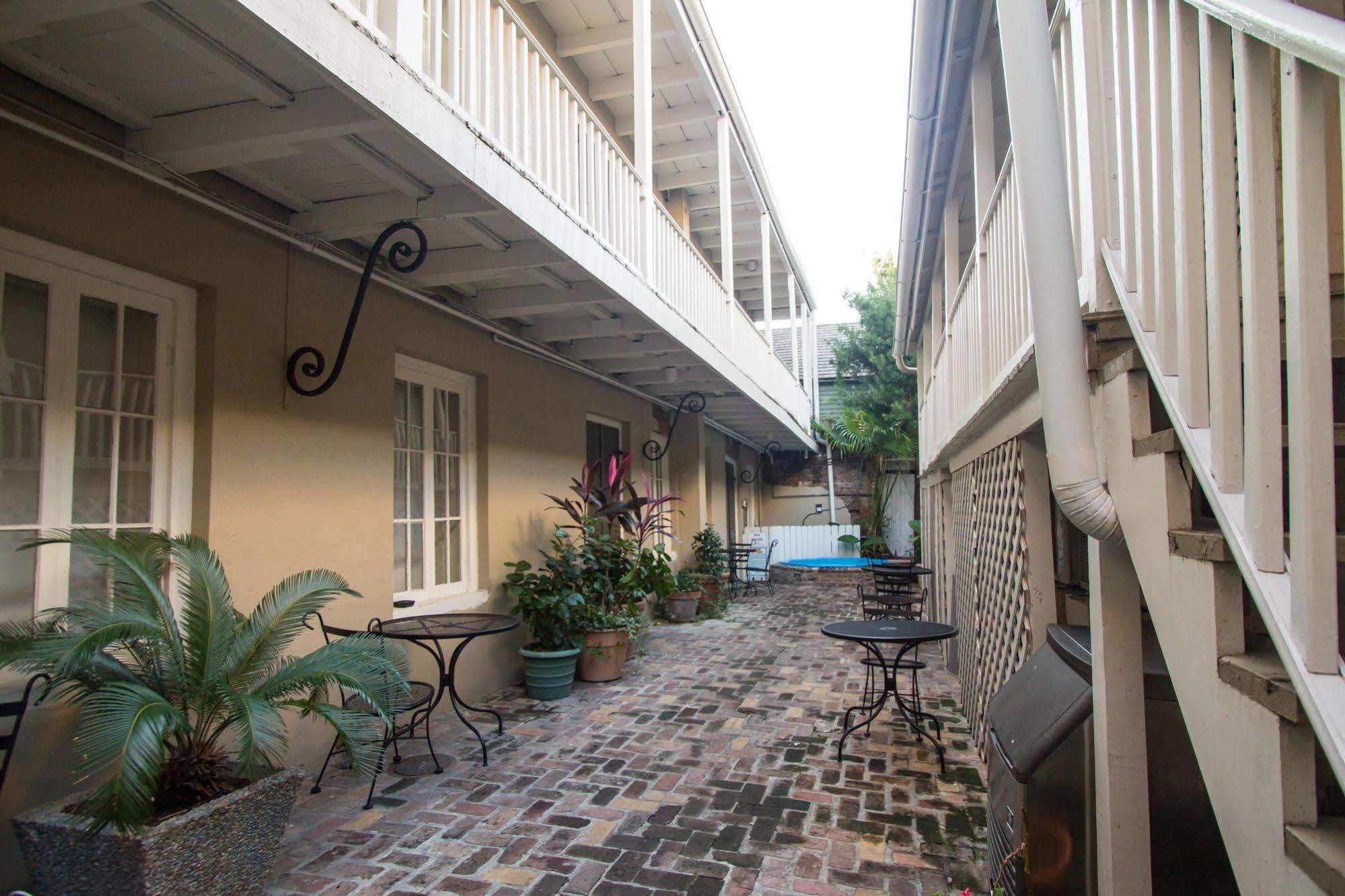 On Ursulines, A French Quarter 3* New Orleans