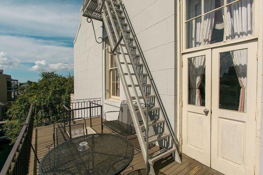 Lafitte & Bar Hotel
