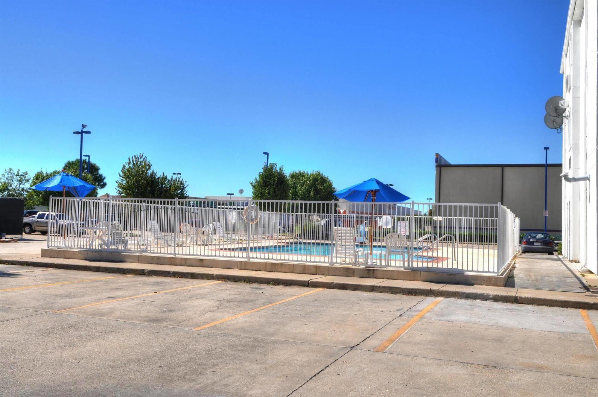 Hotel Motel 6-New Orleans, La 2*
