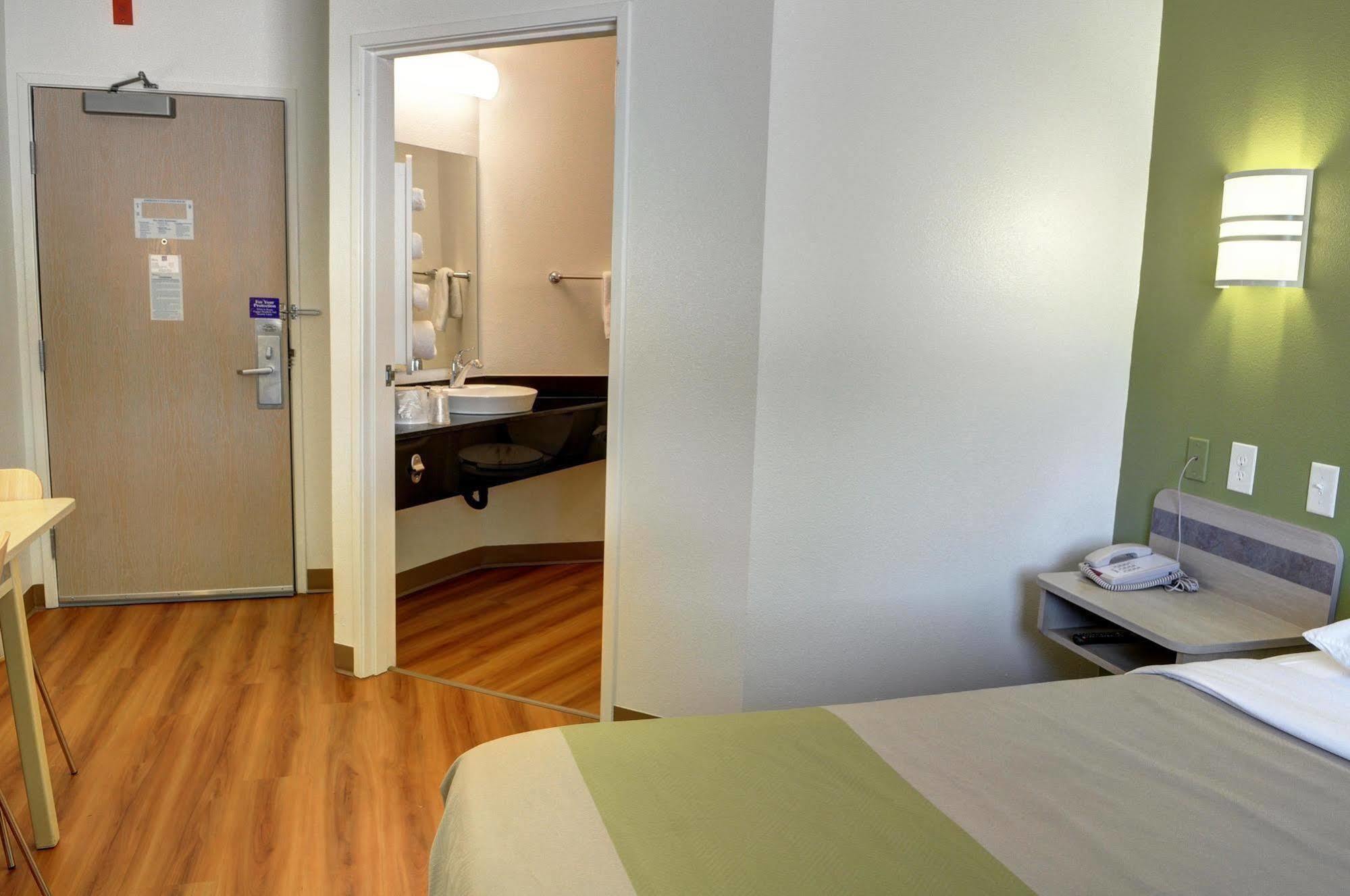 Hotel Motel 6-New Orleans, La