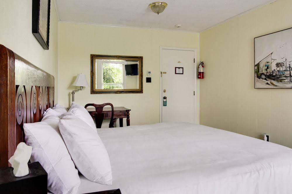 The House 3*