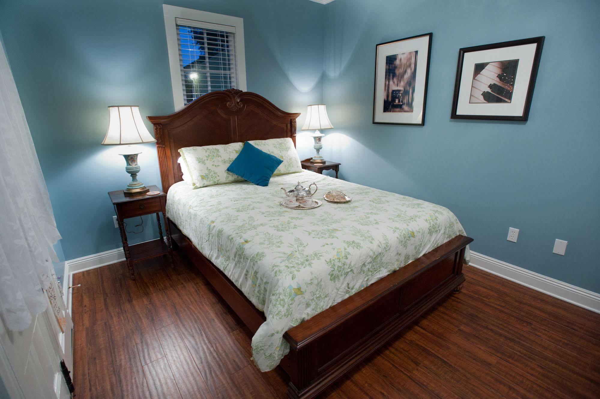 Inn Jazz Quarters 3*
