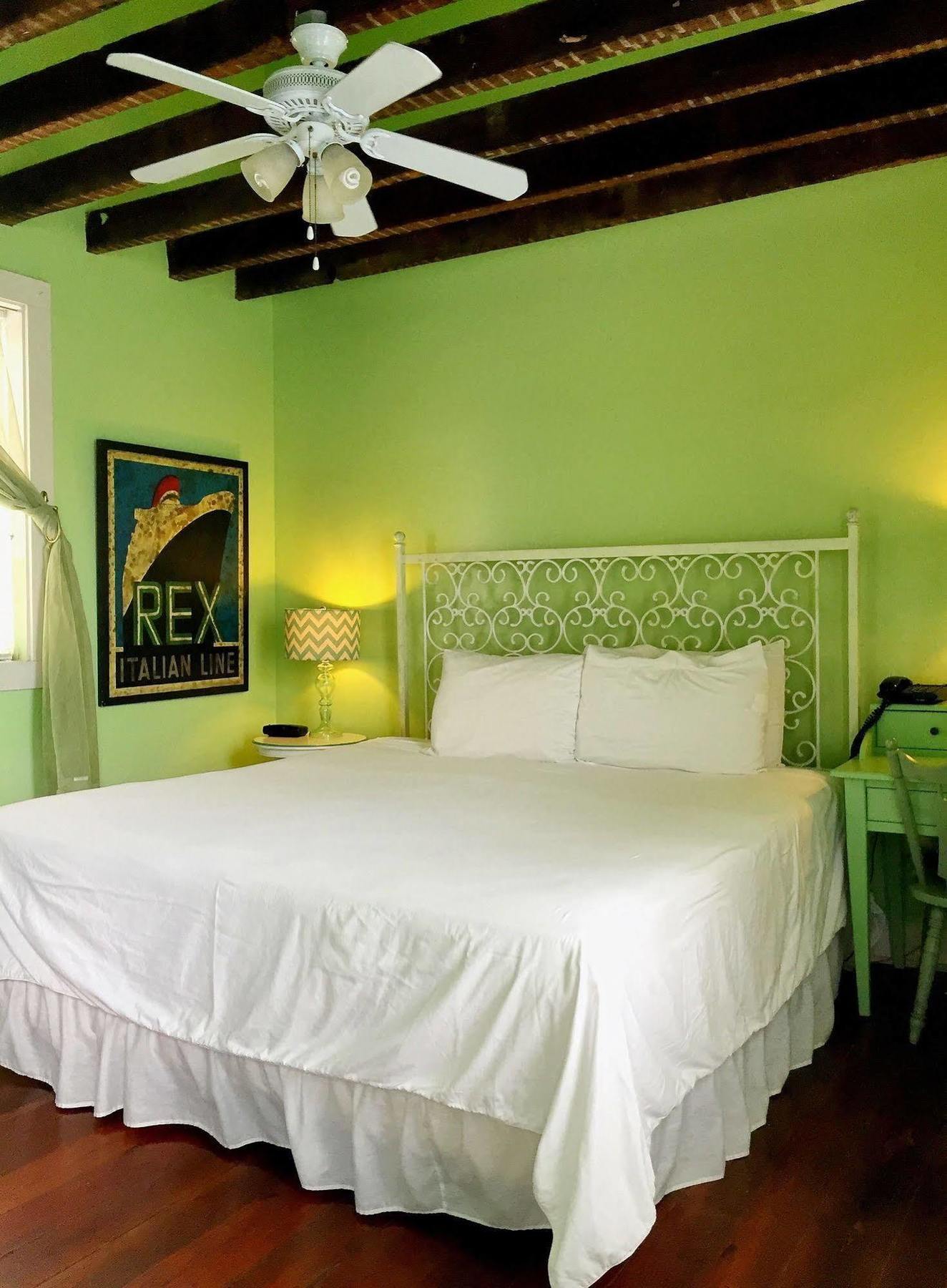 Creole Gardens And 3*