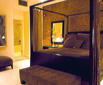 Royal 3* New Orleans