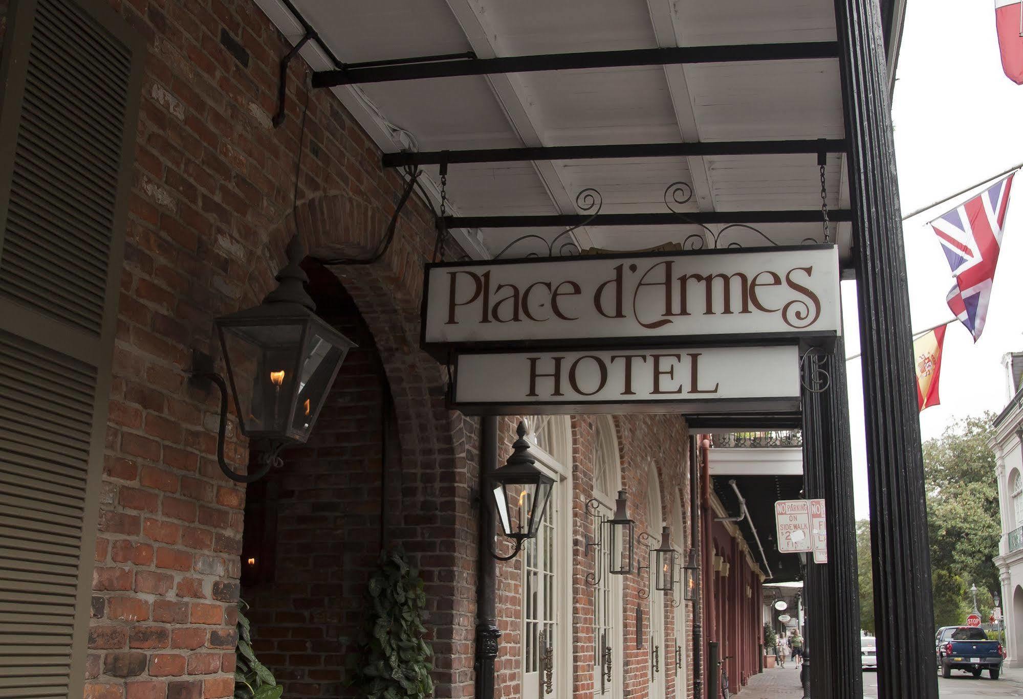 Hotel Place D'armes 3*