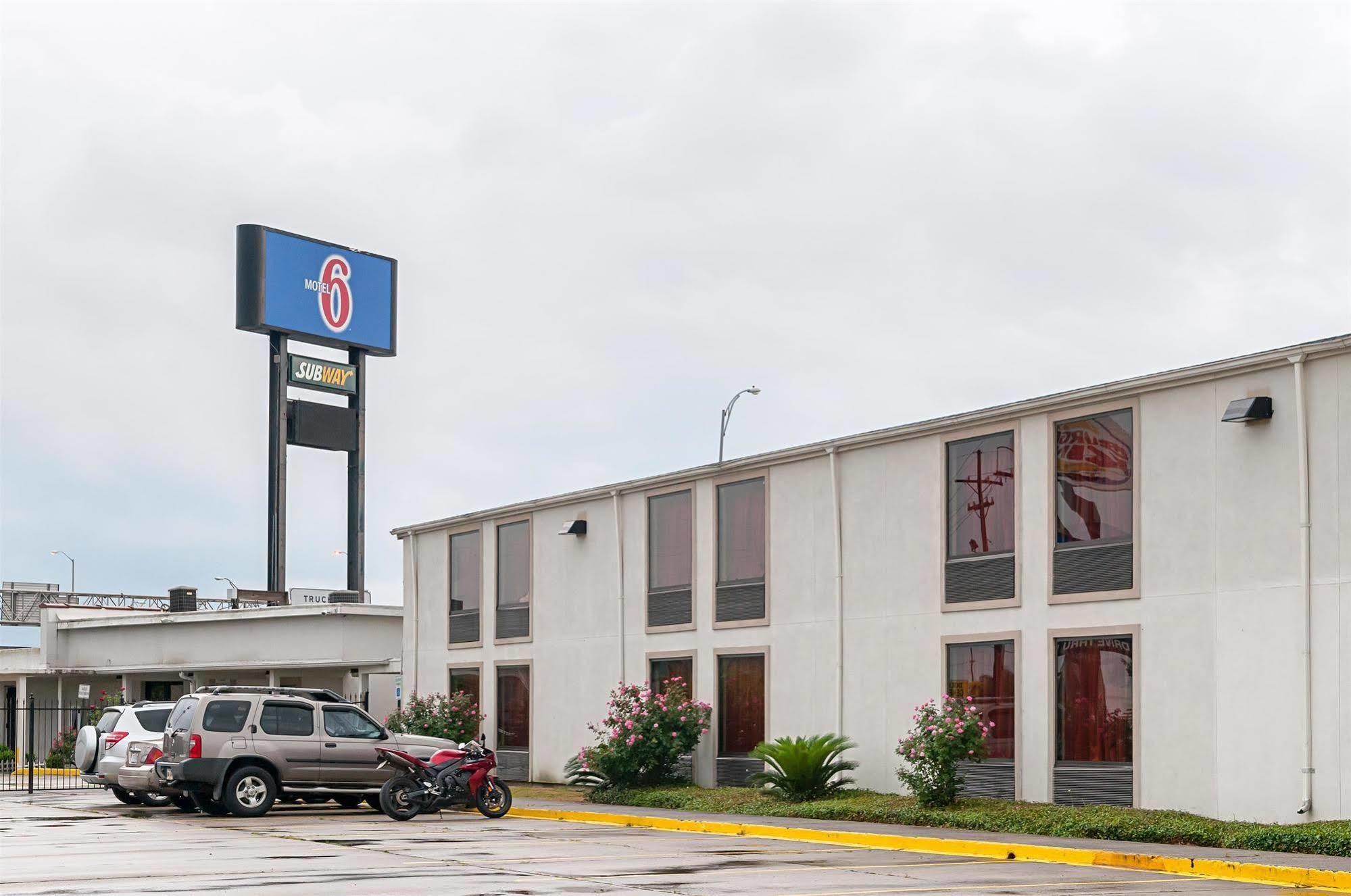 Hotel 6-new Orleans, La - Near Downtown 2*