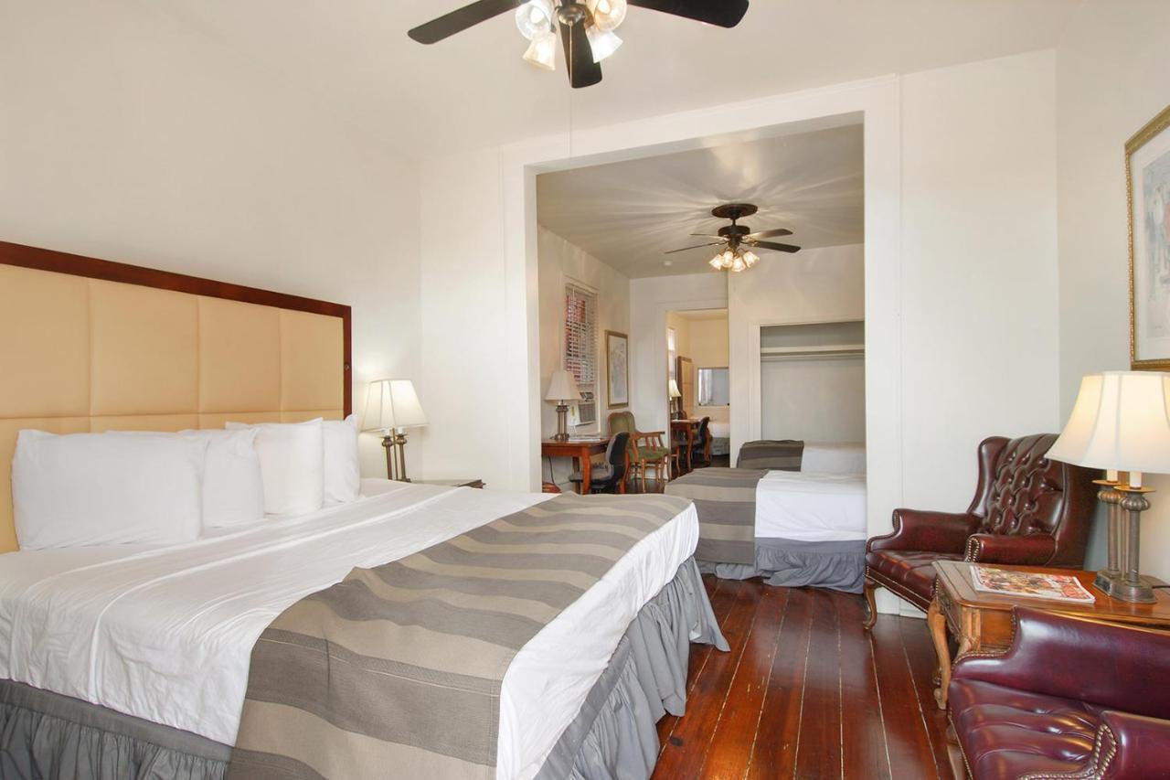 Historic Mardi Gras Inn 3*