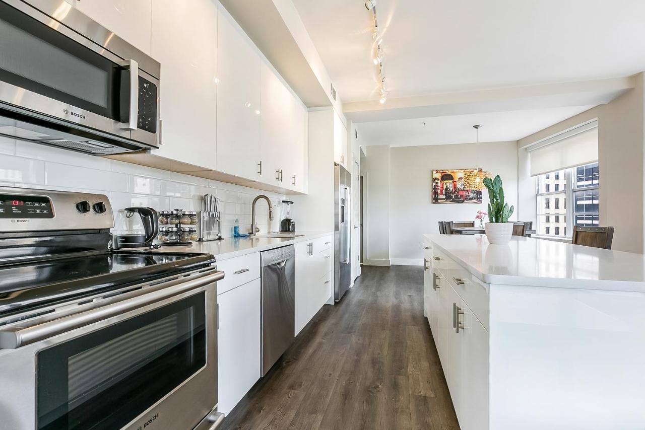 Apartment 2 Bedroom Elegant In Downtown *