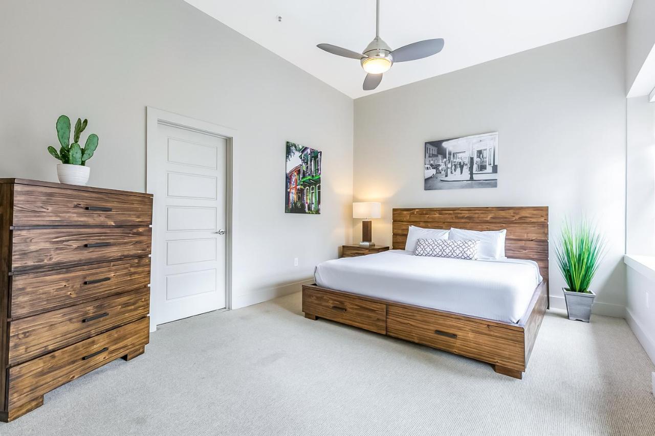 Apartment 2 Bedroom Elegant In Downtown New Orleans