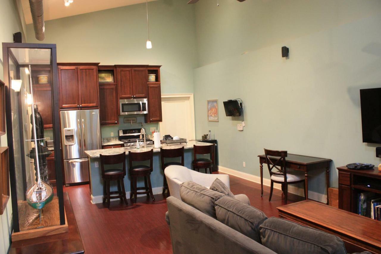 Bed & Breakfast The House