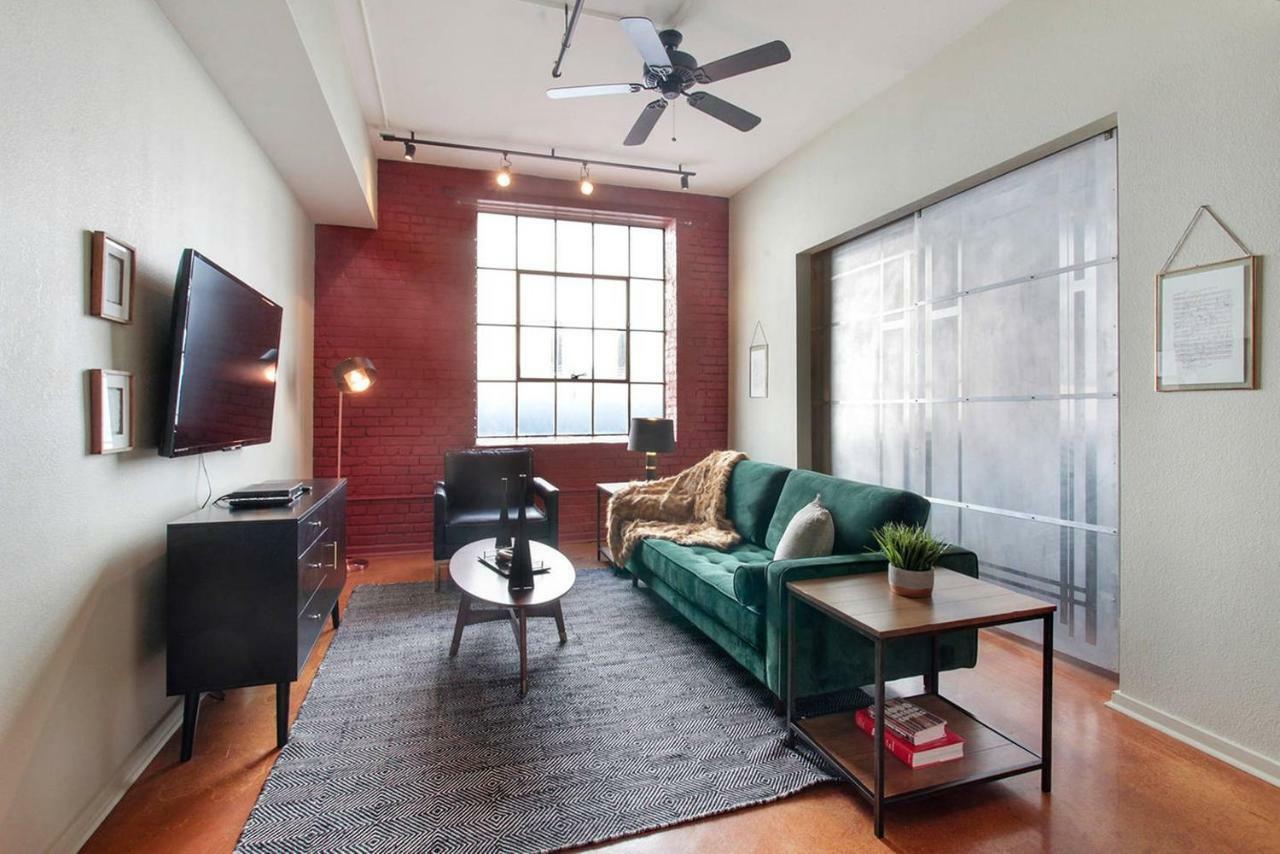 Delightful 2br/2ba Industrial In Nola By Domio Apartment