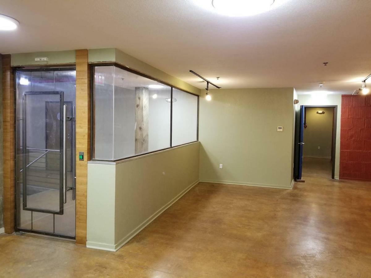 Apartment Delightful 2br/2ba Industrial In Nola By Domio *