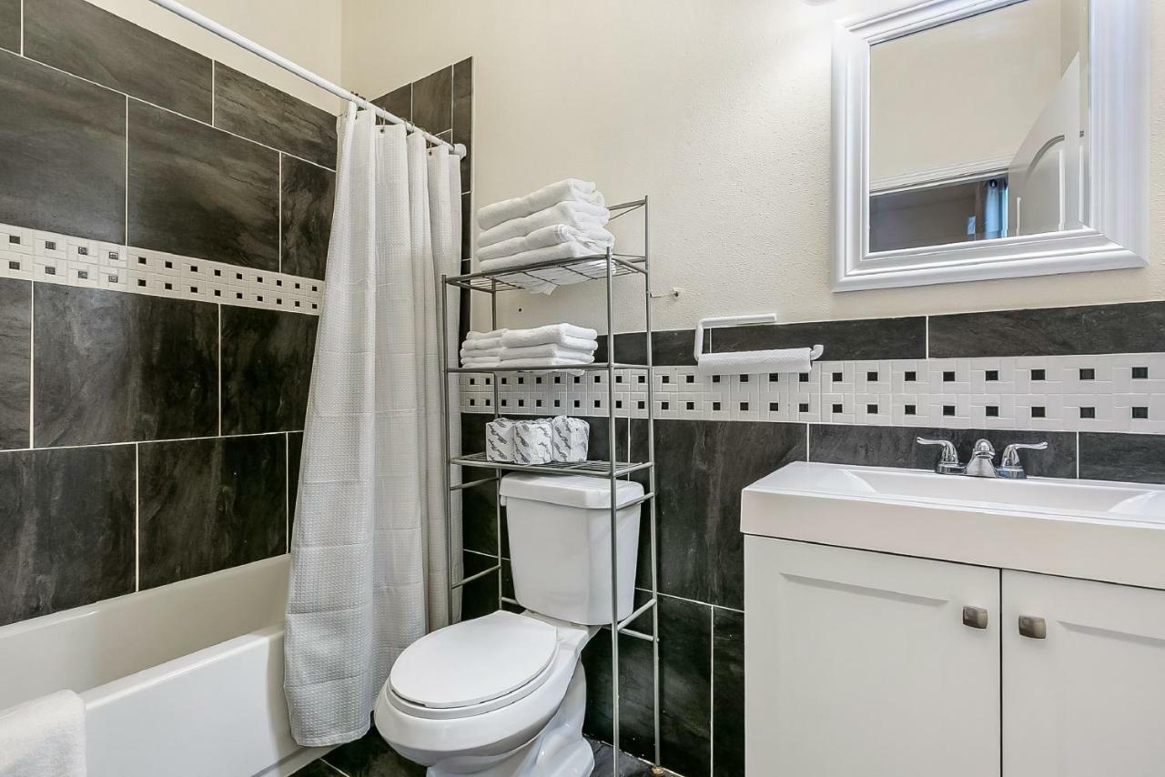 Inviting 3br Steps From St Charles Ave *