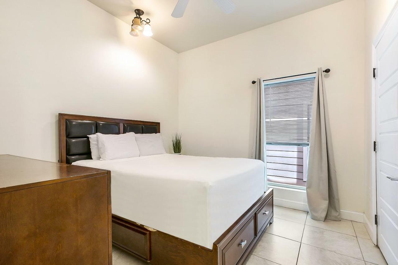 Modern 4br 5min Drive To Fq Apartment New Orleans
