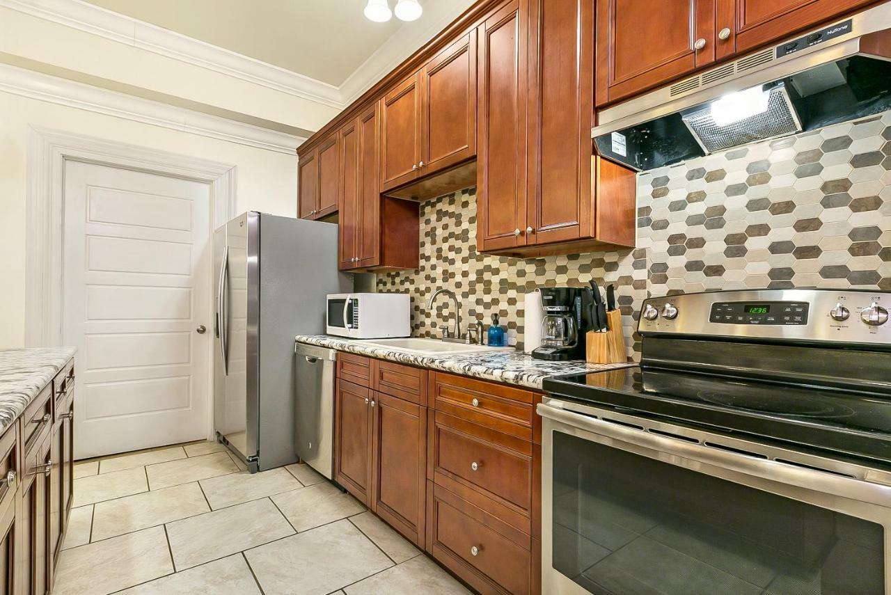 Spacious 4br Steps From St Charles Ave New Orleans