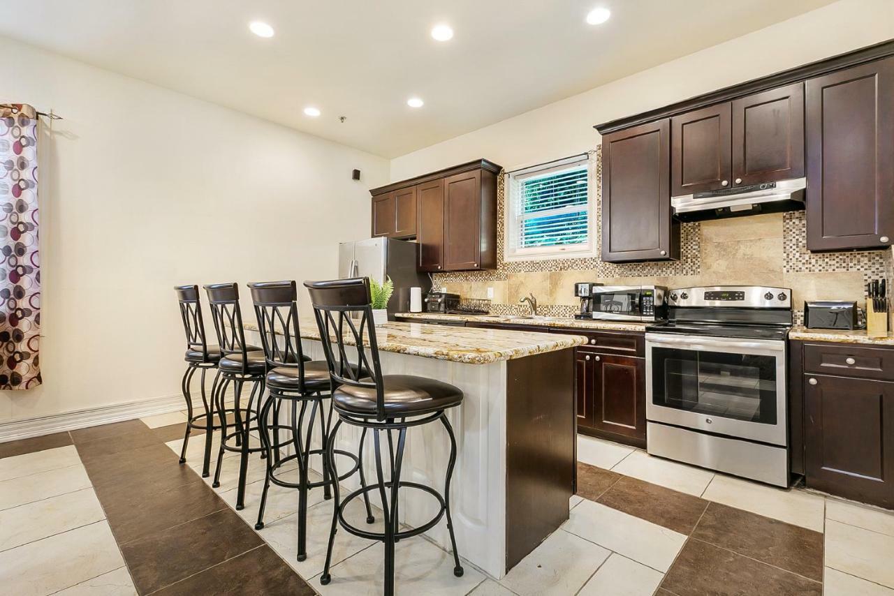 Apartment Inviting 3br Steps From St Charles Ave New Orleans
