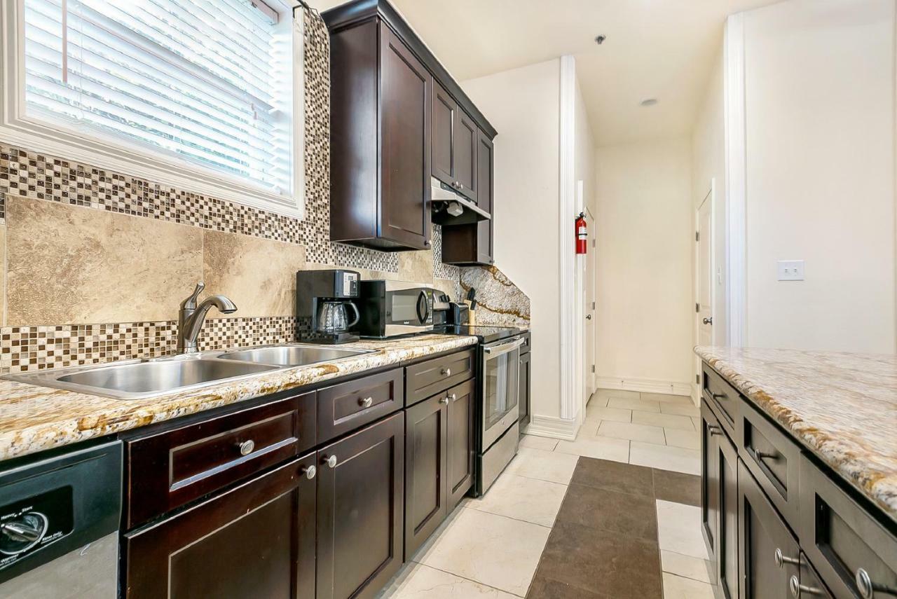 Apartment Inviting 3br Steps From St Charles Ave