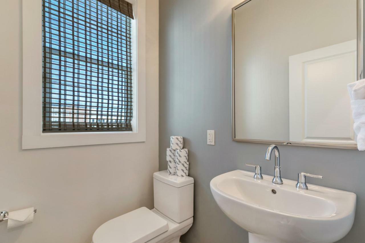 Mid Fully Furnished Townhouse * New Orleans