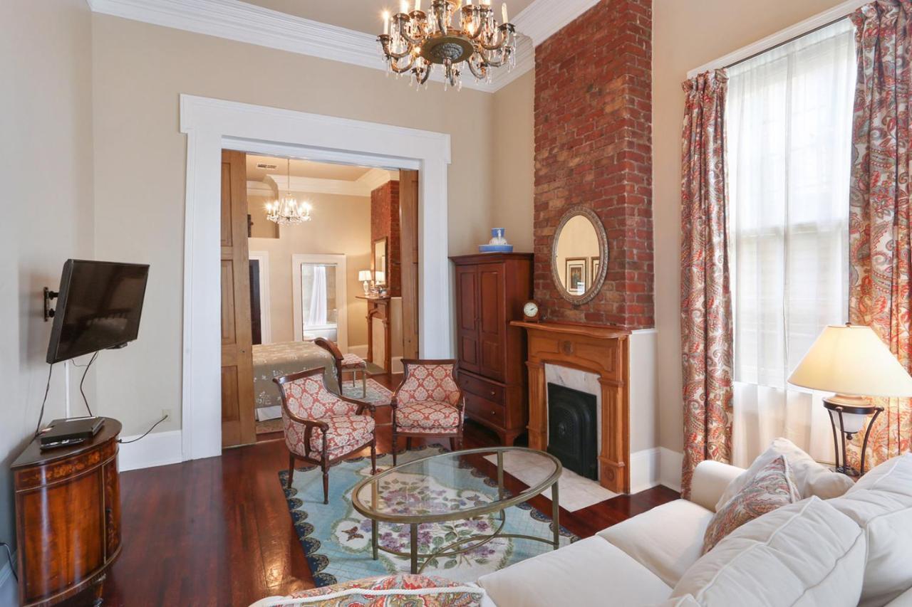 Bed & Breakfast Elysian Fields 3*