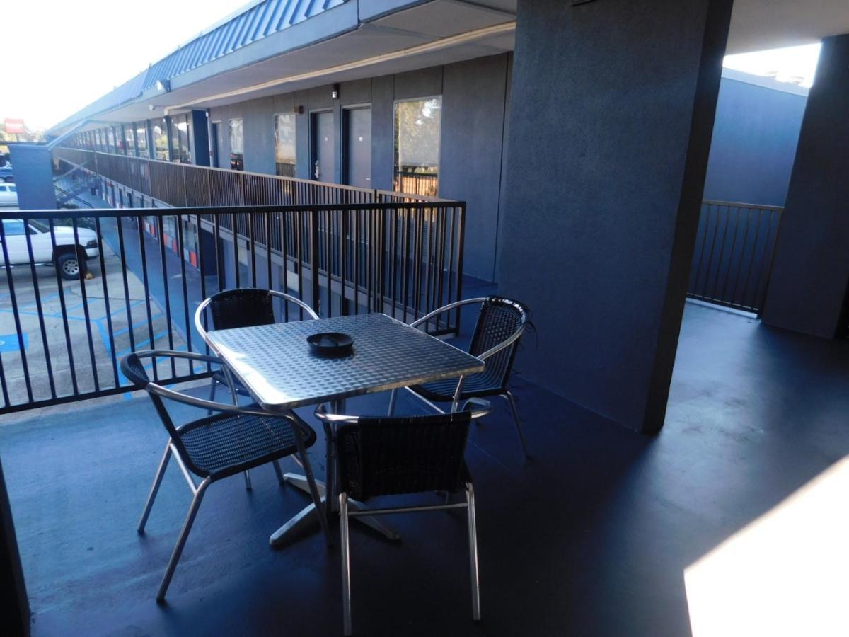 Hotel 10 Extended Stay New Orleans