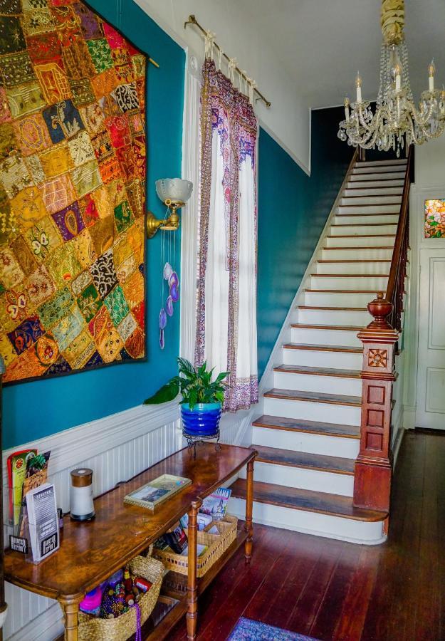 Macarty House, A Bohemian With Pool And Bar New Orleans