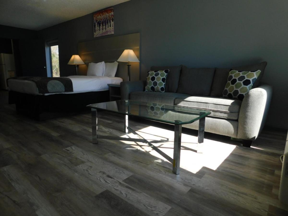 Hotel 10 Extended Stay Hotel