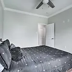 Modern New Orleans Getaway Central Location!