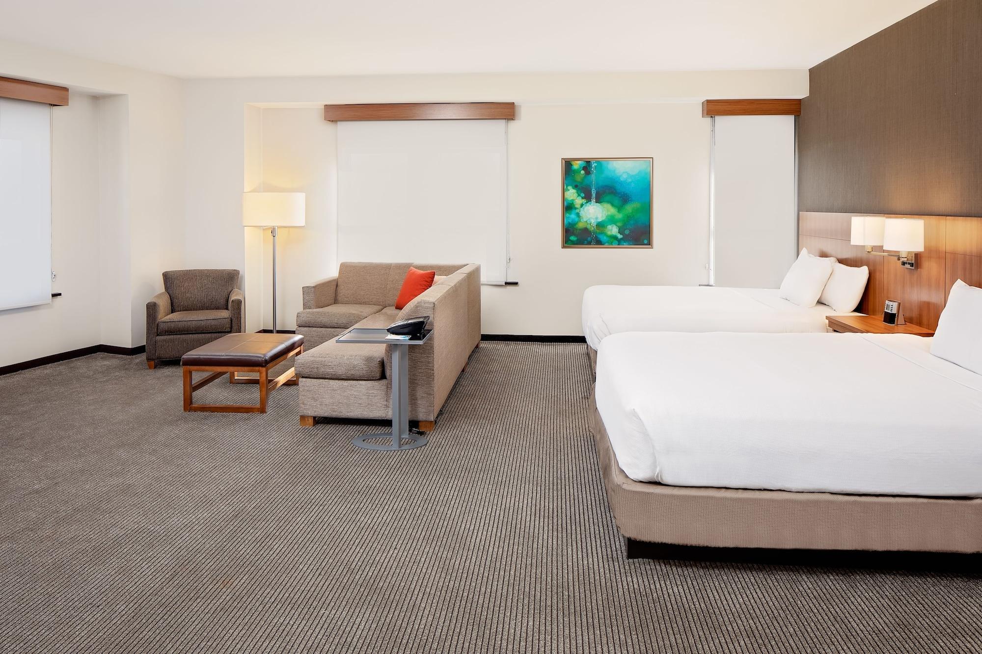 Hotel Hyatt Place Convention Center 3*