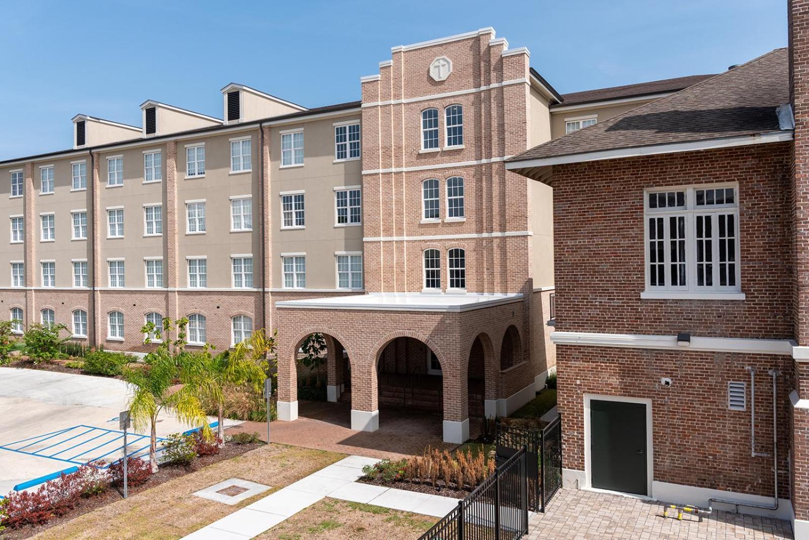 Bywater Aparthotel