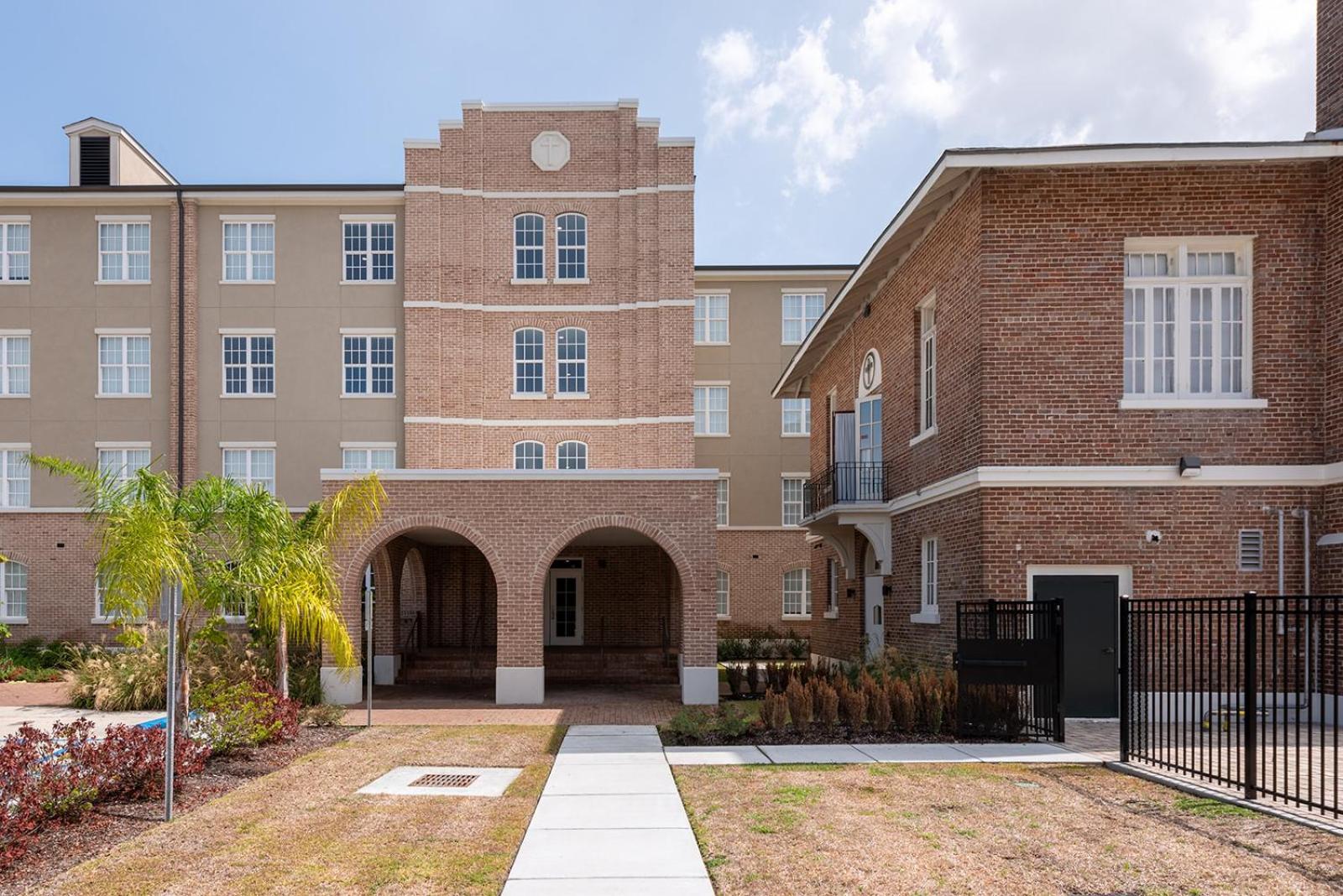 Aparthotel Bywater 3*