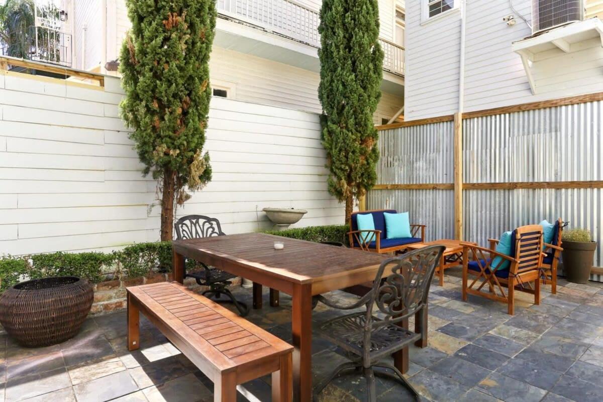 Fabulous Classy And Comfy 3bd 2ba And Parking Apartment