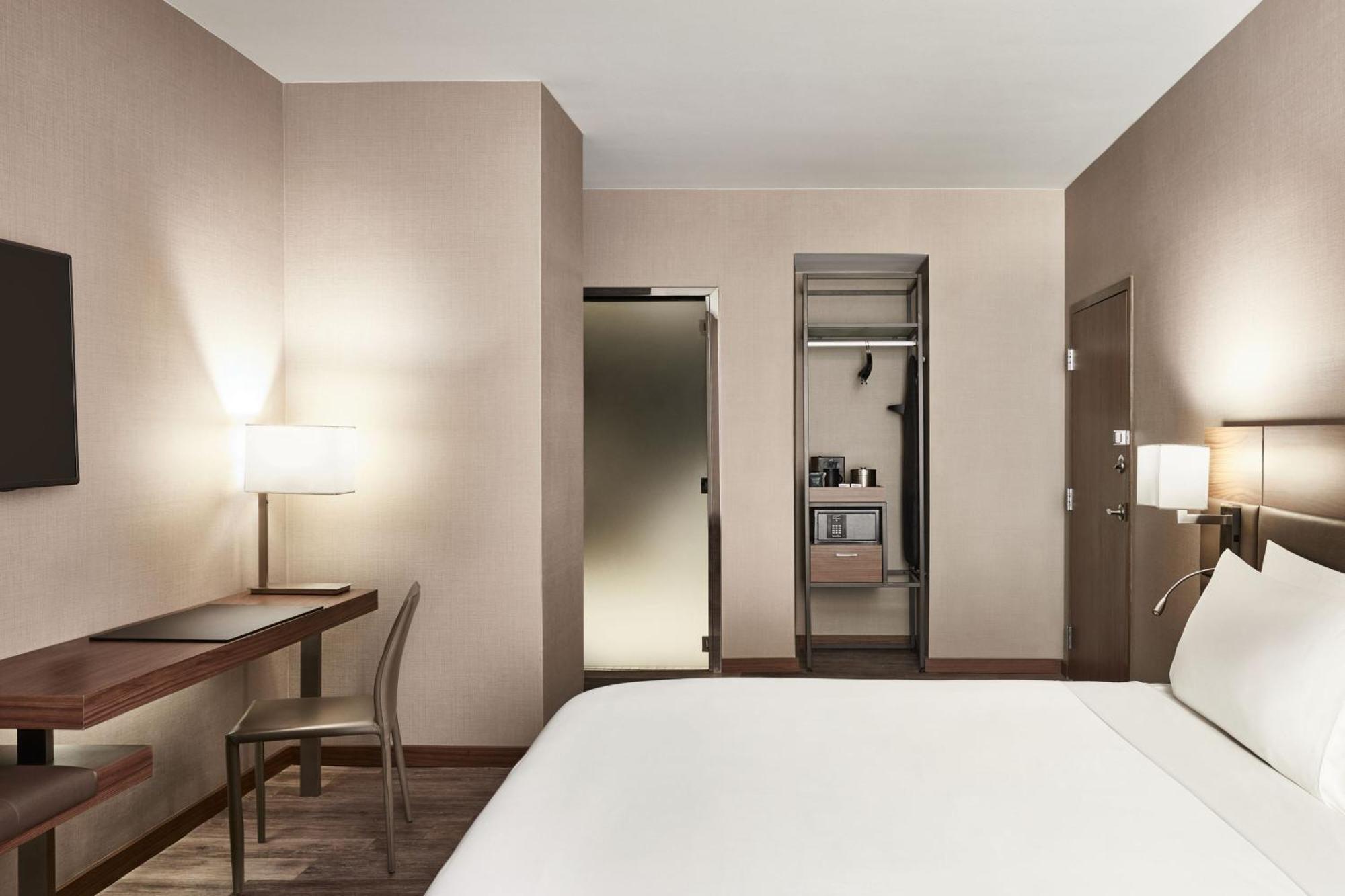 Ac By Marriott French Quarter New Orleans