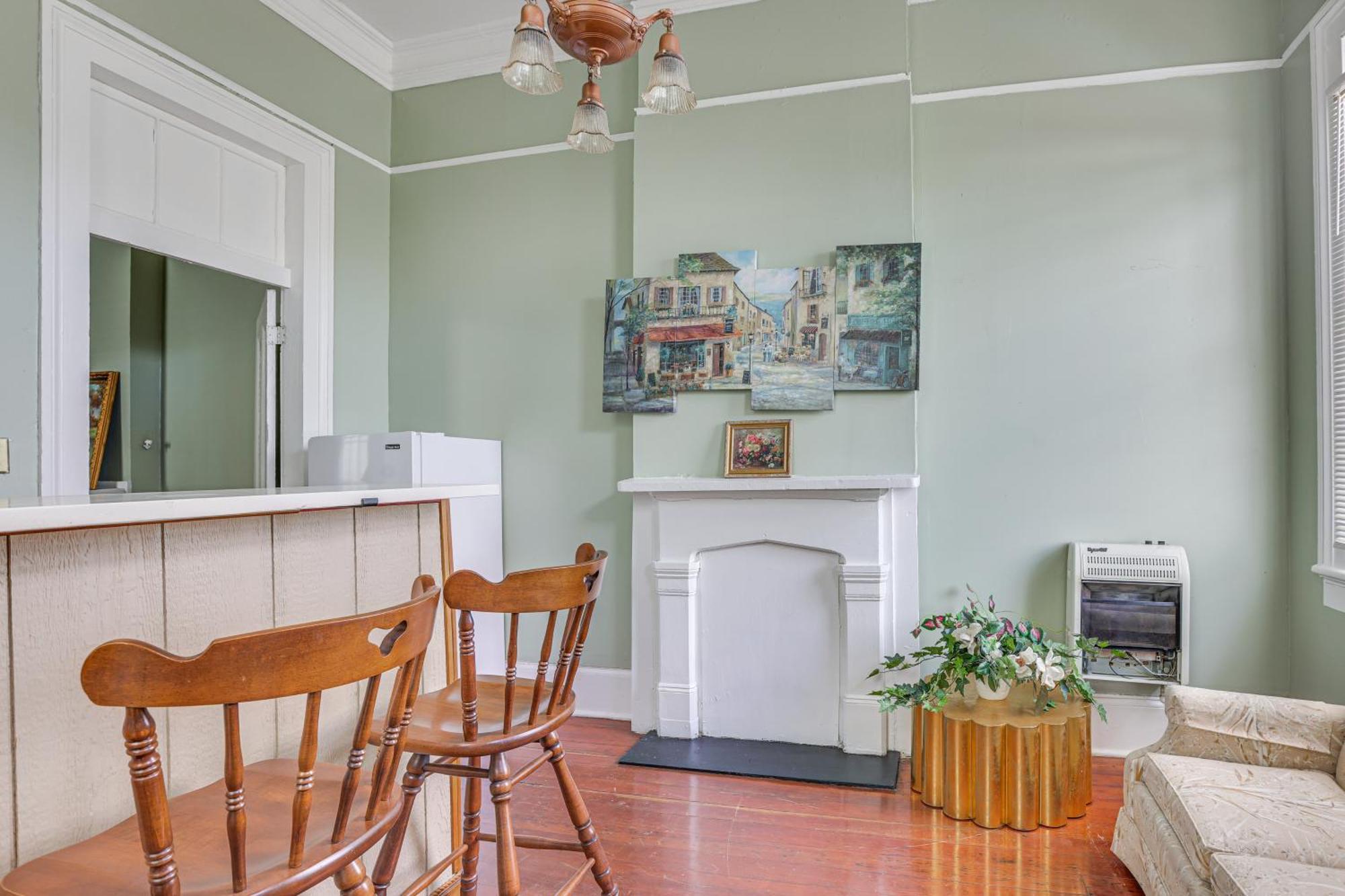 Apartment And Play Near Downtown *