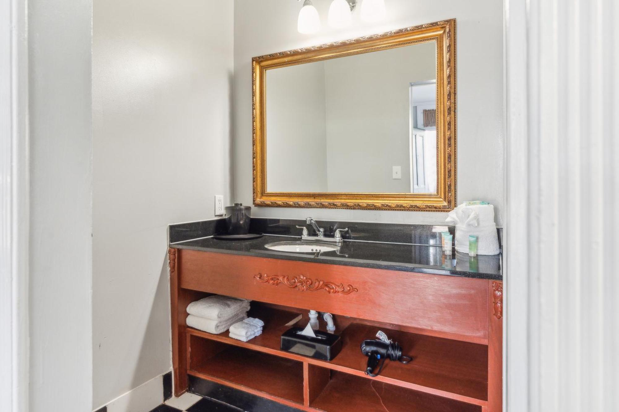 Hotel Maison Saint Charles 3*