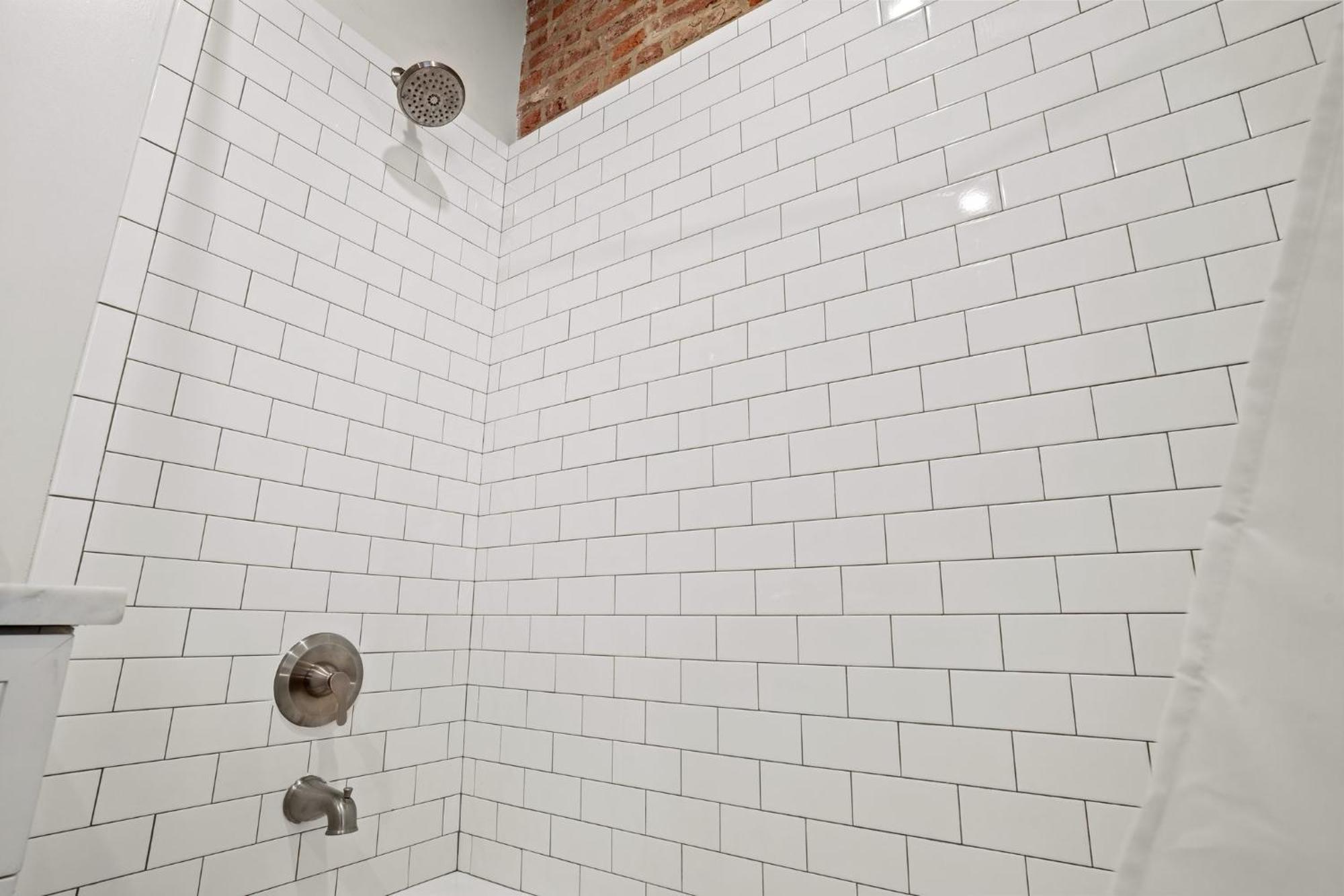 4br Gem On Gravier Close To Dining & Souvenirs