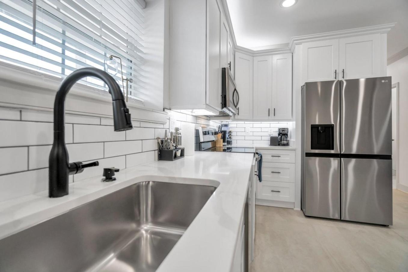 Sleeps 24-spacious Near Fq W Pool Hotel New Orleans
