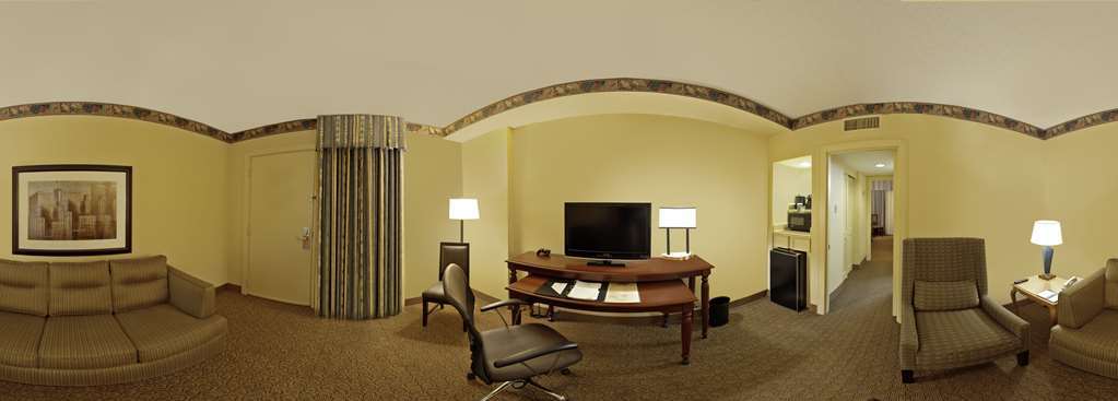 Doubletree By Hilton New Orleans