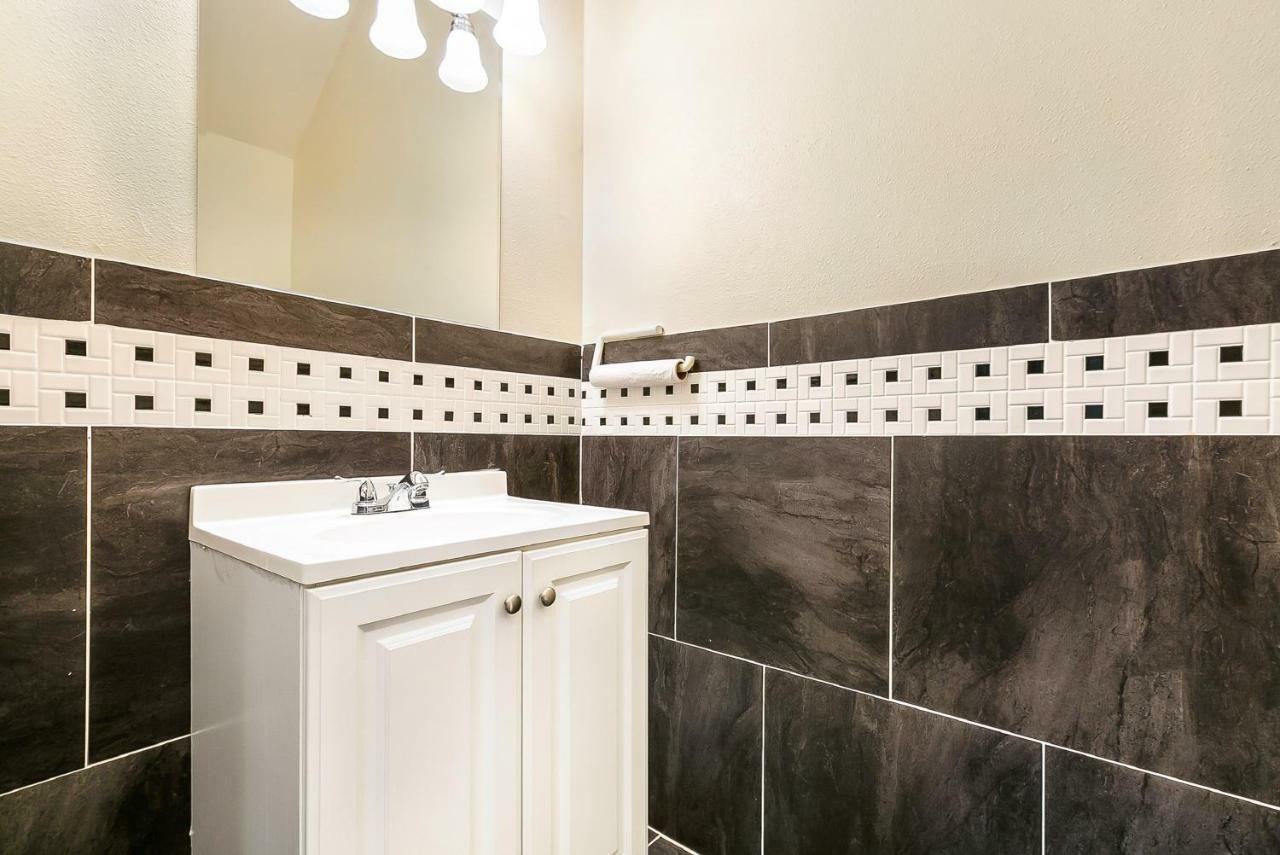 Aparthotel Modern, Spacious With Luxury Amenities 3*