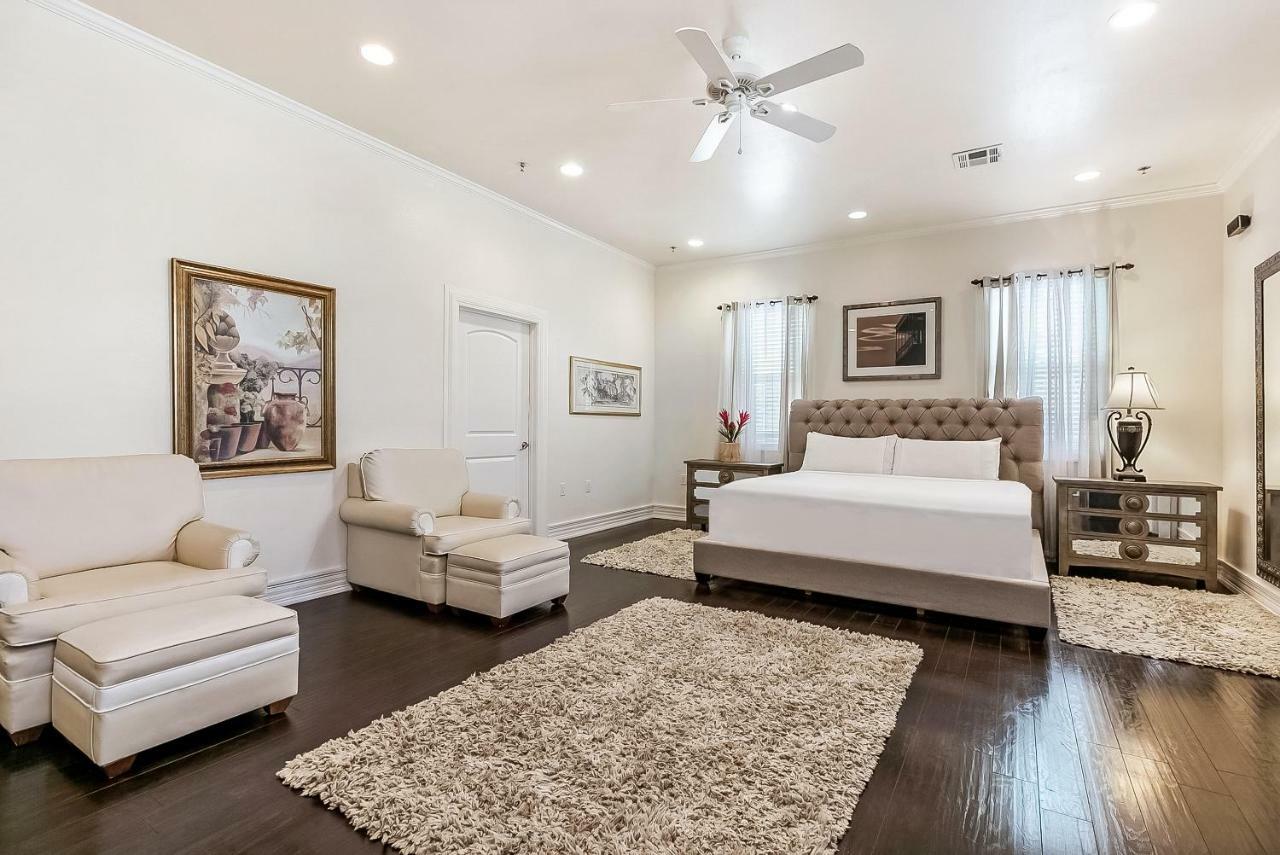 Aparthotel Modern, Spacious With Luxury Amenities