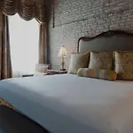 French Market Inn