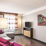 La Quinta By Wyndham New Orleans Downtown