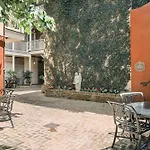 French Market Inn