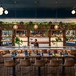 Copper Vine Wine Pub & Inn