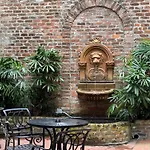 French Market Inn