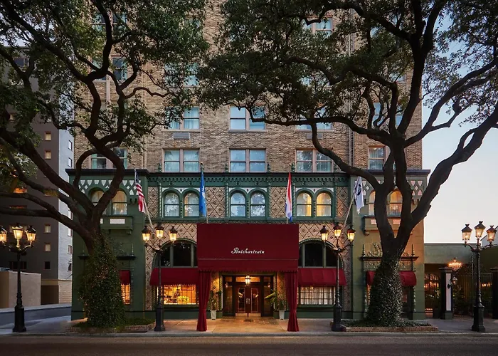 Pontchartrain Hotel St. Charles Avenue