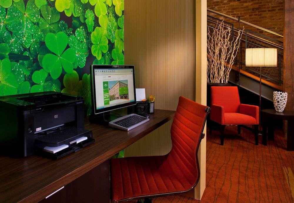 Courtyard By Marriott Warehouse Arts District New Orleans