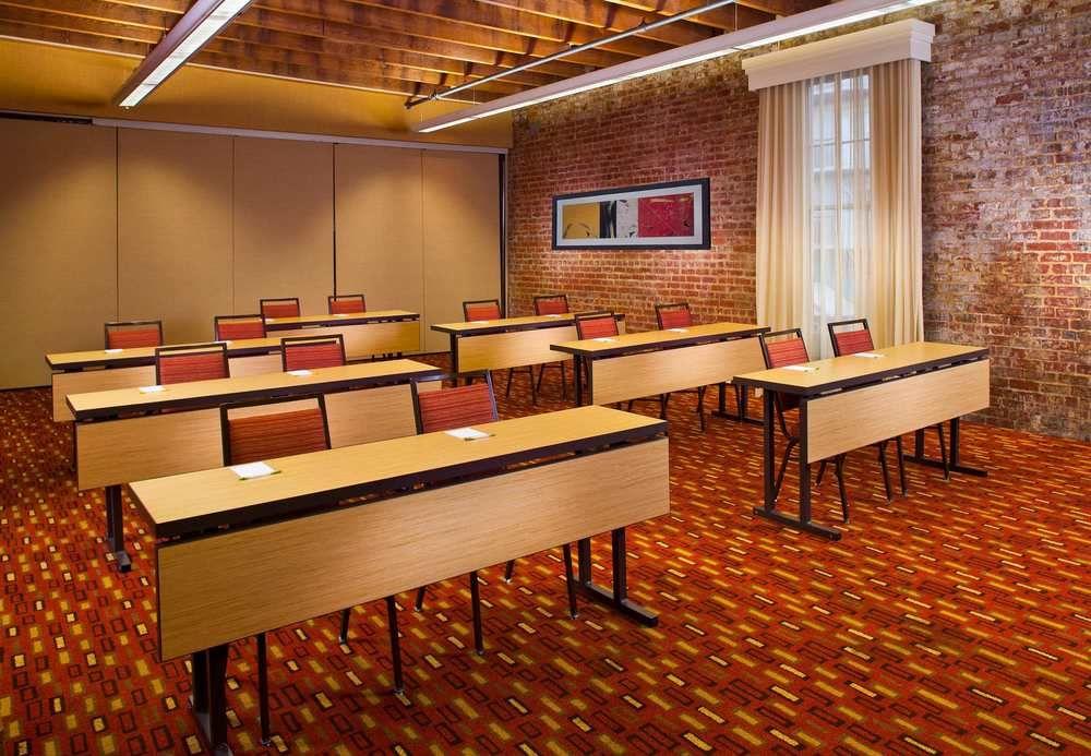 Hotel Courtyard By Marriott Warehouse Arts District 3*