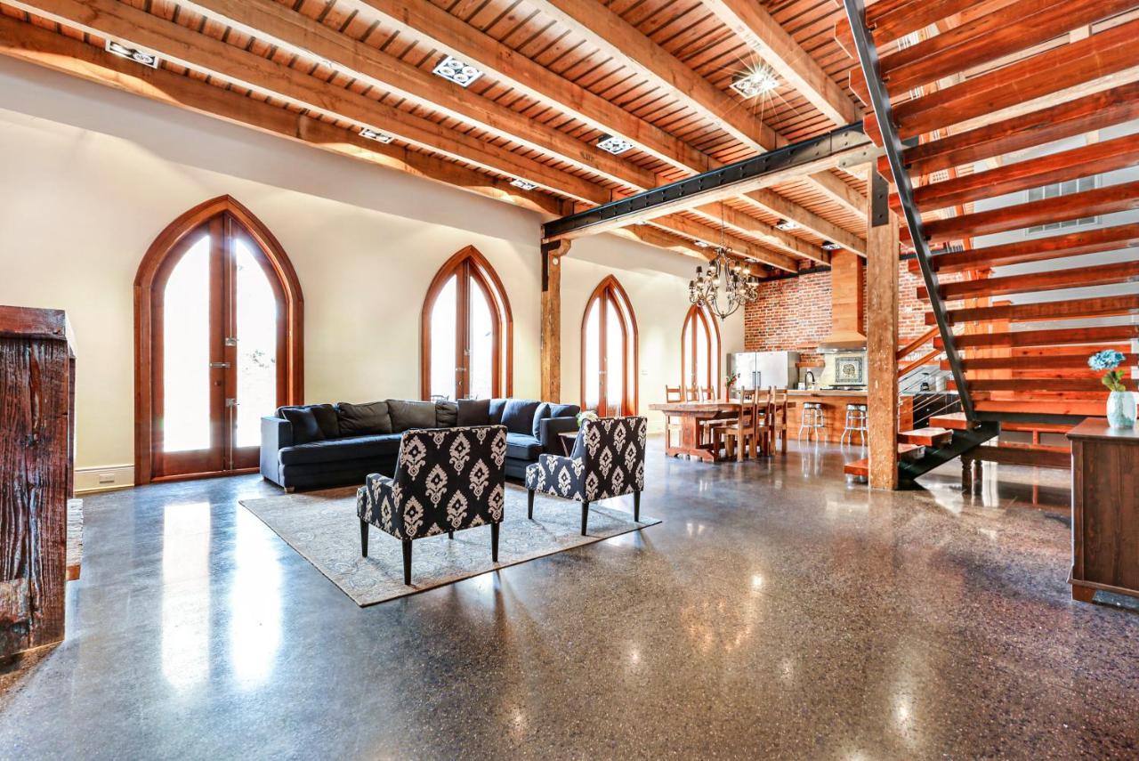 Stunning 5 Bedroom Urban Oasis Downtown Nola