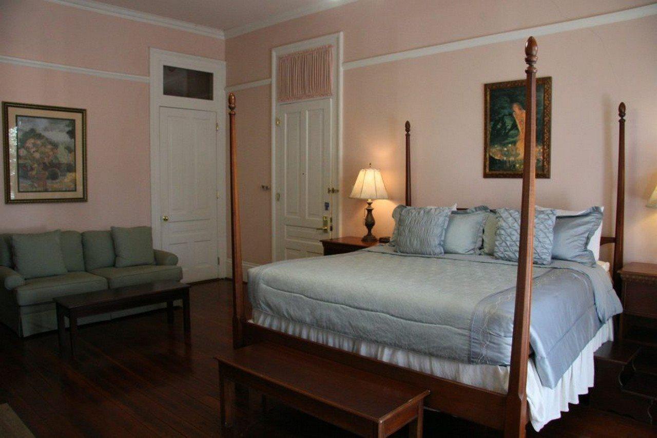 The Queen Anne Bed & Breakfast 3*