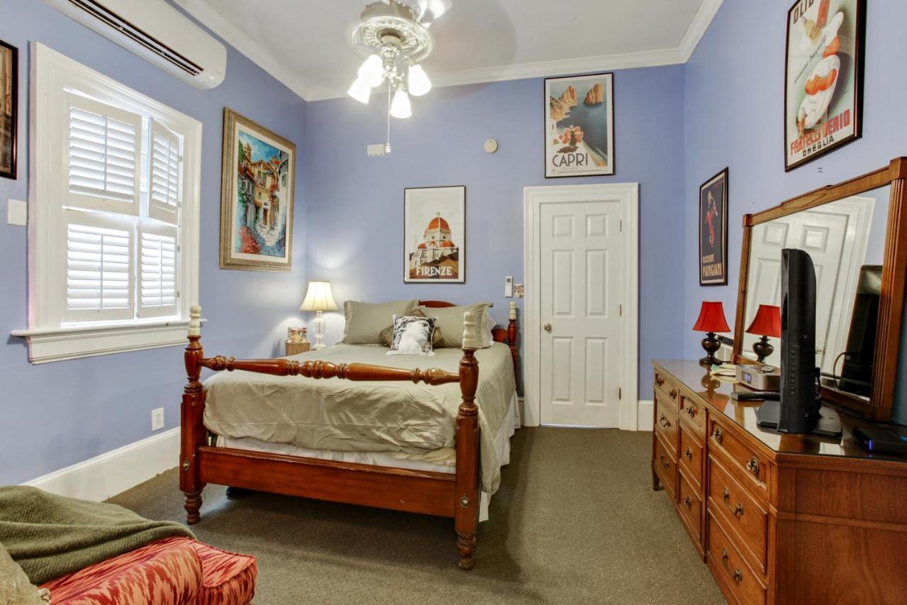 Chez Palmiers Bed & Breakfast 2*